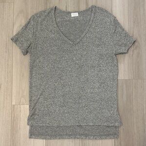 Women’s Abound Loose Fit Super Soft Heather Gray V-Neck Tee